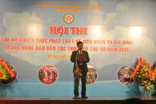 Đ/c Nguyễn Tất Vinh – Trưởng Ban Dân tộc – Trưởng Ban tổ chức Hội thi phát biểu khai mạc Hội thi.